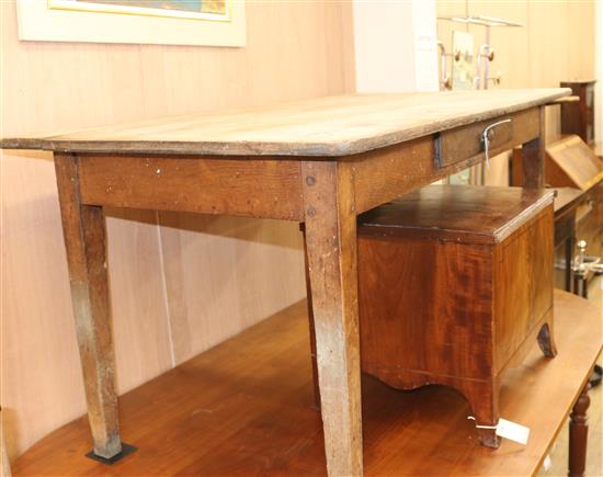 An oak farmhouse table with drawer W.150cm